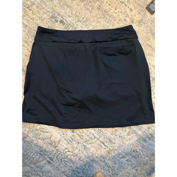 Medium Nike Dri-Fit Skort - Picture 2 of 5